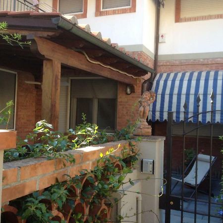 Casa Viareggio Villa Esterno foto